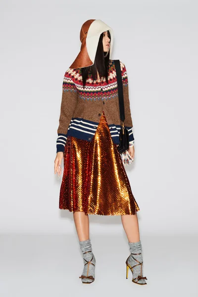Look 19